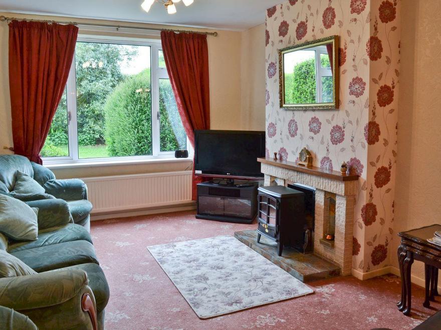 Raven Hill Holiday Farmhouse