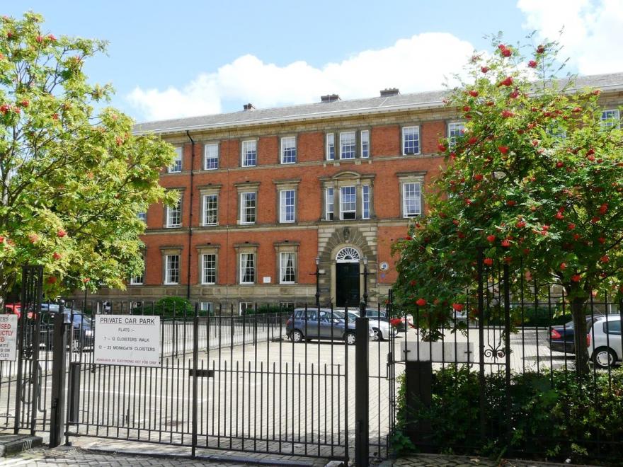 County House Retreat