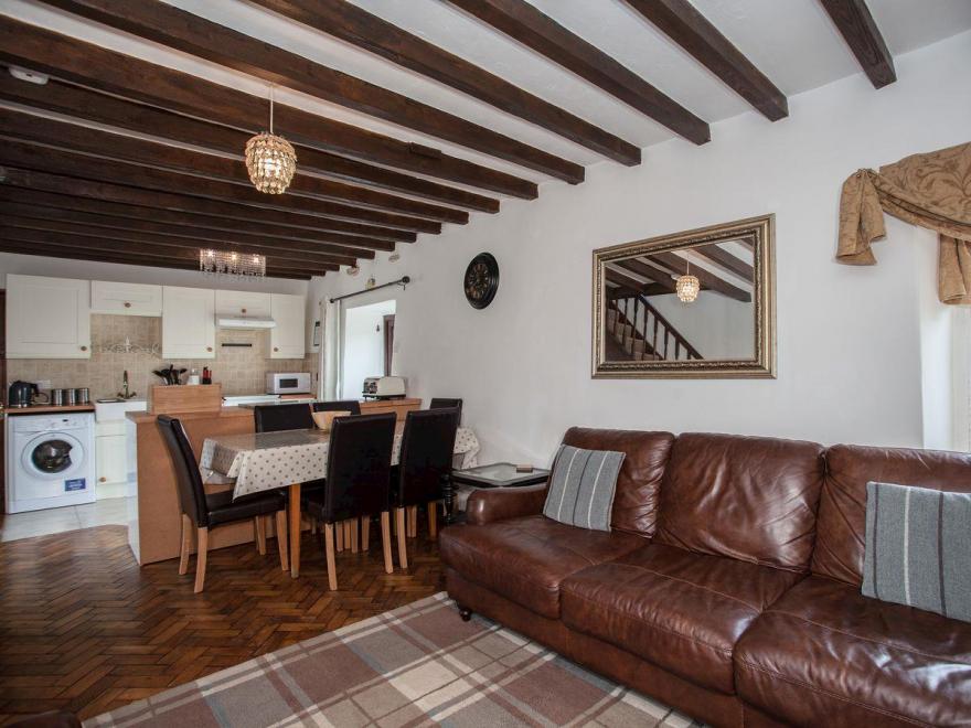 Honeysuckle Cottage - 27880