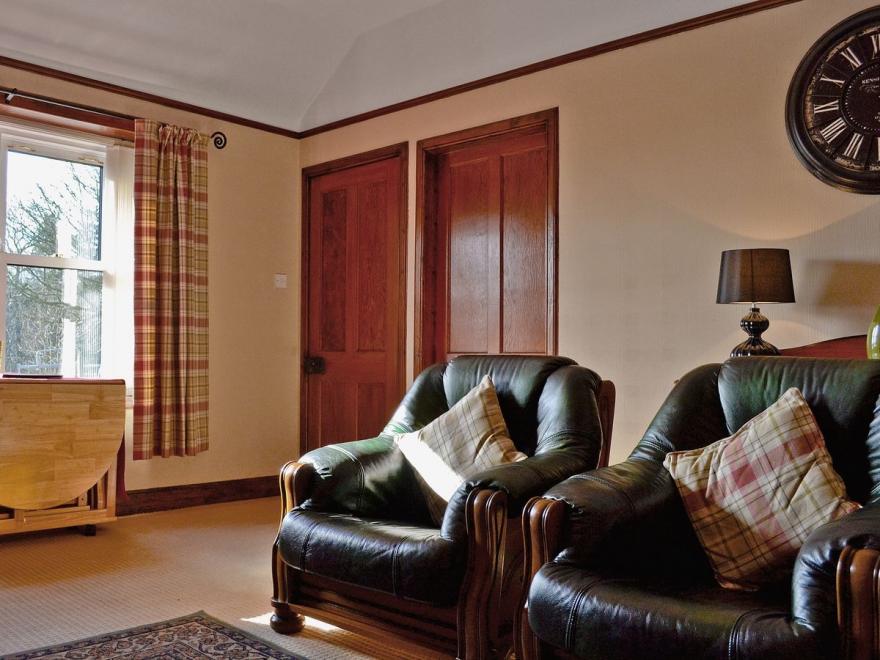 Blaeberry Cottage - 28061