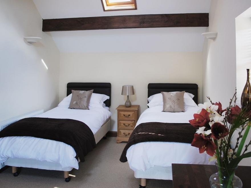 Milking Parlour - 28466