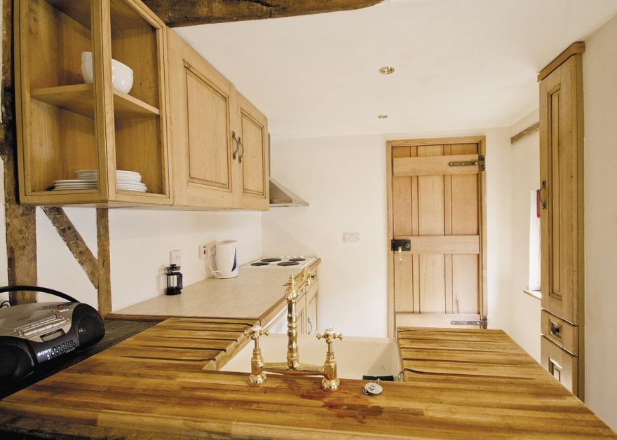 Rosemary Cottage - E5299