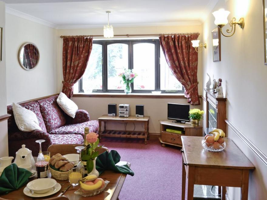 Bracken Cottage-B5817