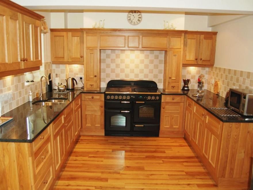 3 Ladstock Hall (Deluxe)