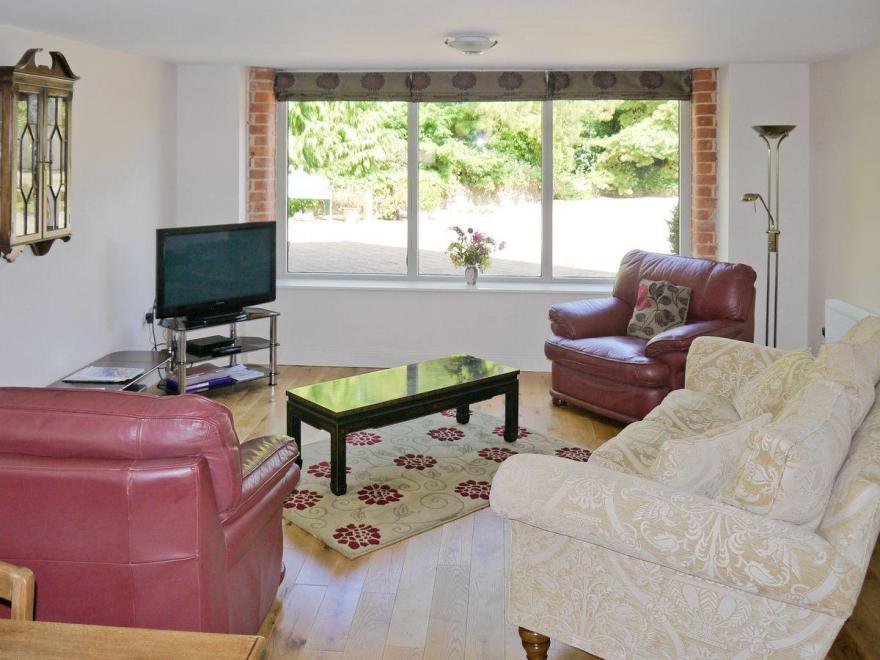 Basin Howe Farm-Jade Cottage