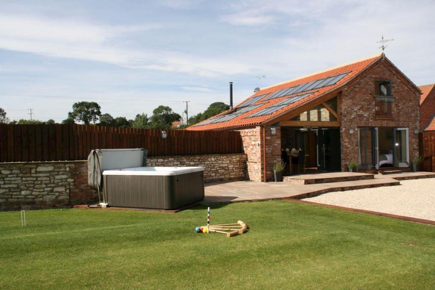 Elm Tree Barn Fimber