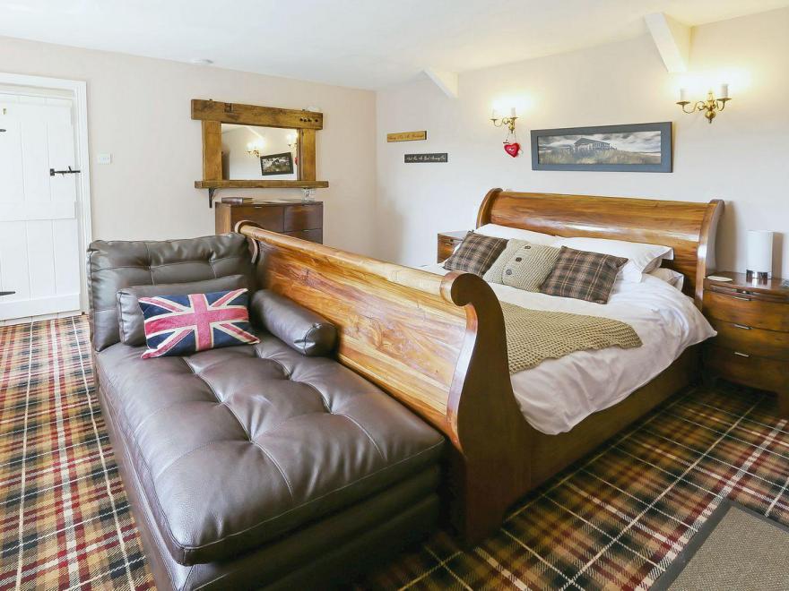 Petty Knowes Cottage