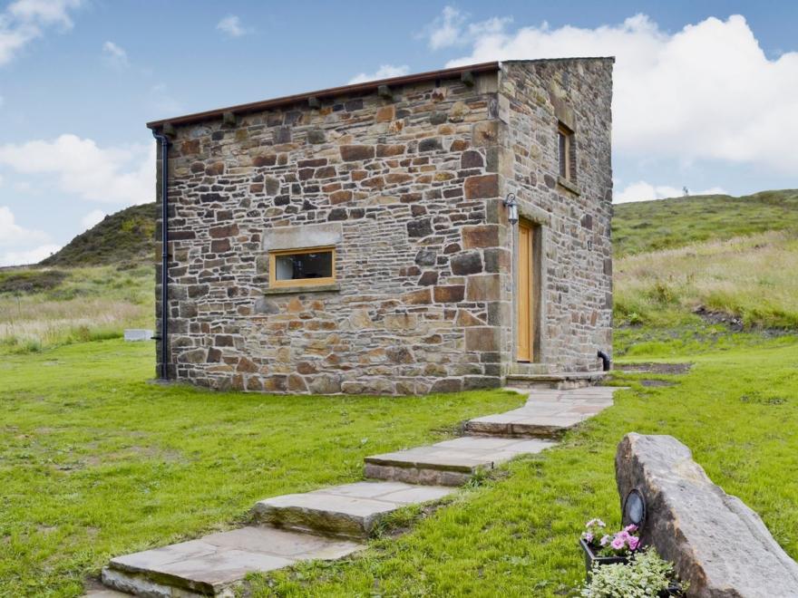 Hayfield View Camping Barn