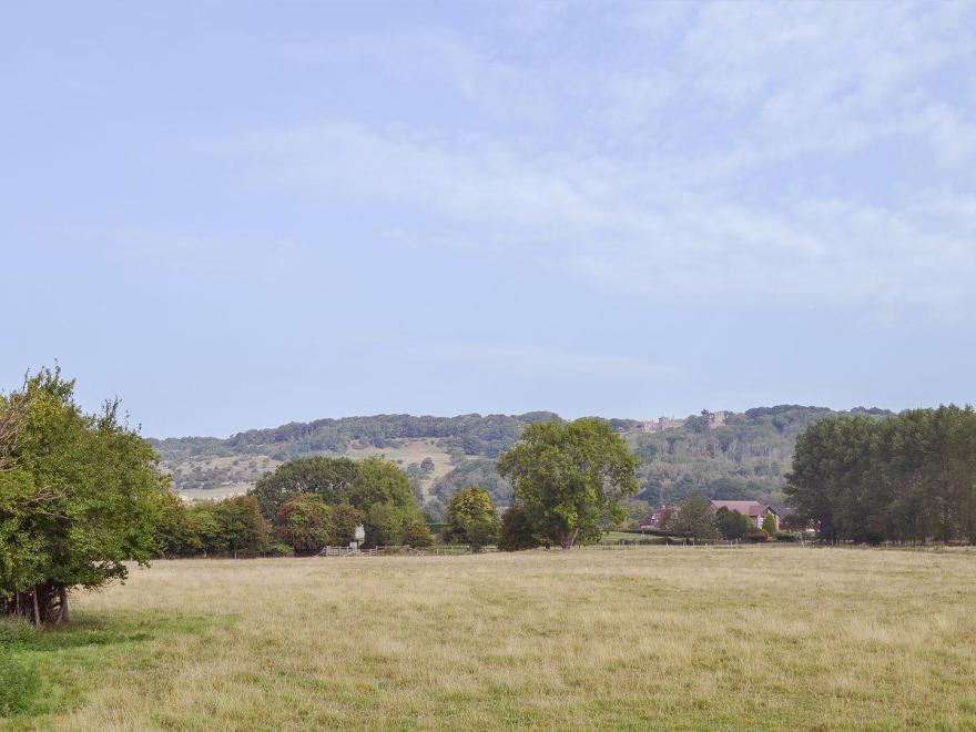 Treacle Cottage at Treacle Den - E5385