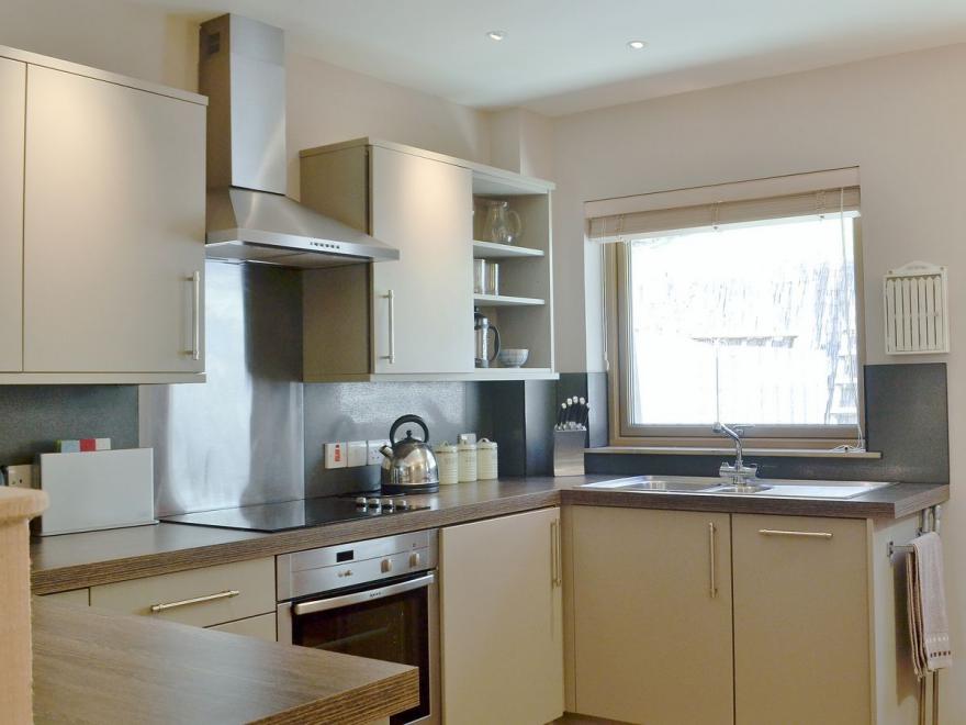 Red Squirrel Cottage - SYYB