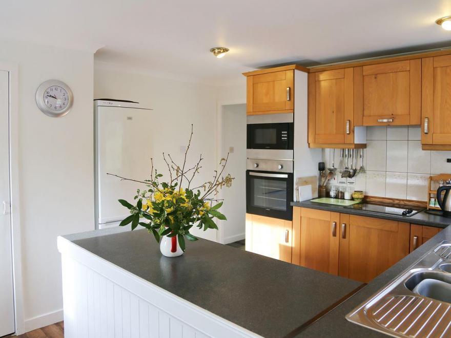 Forest Cottage - SRY