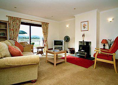 Martha's Shore Cottage