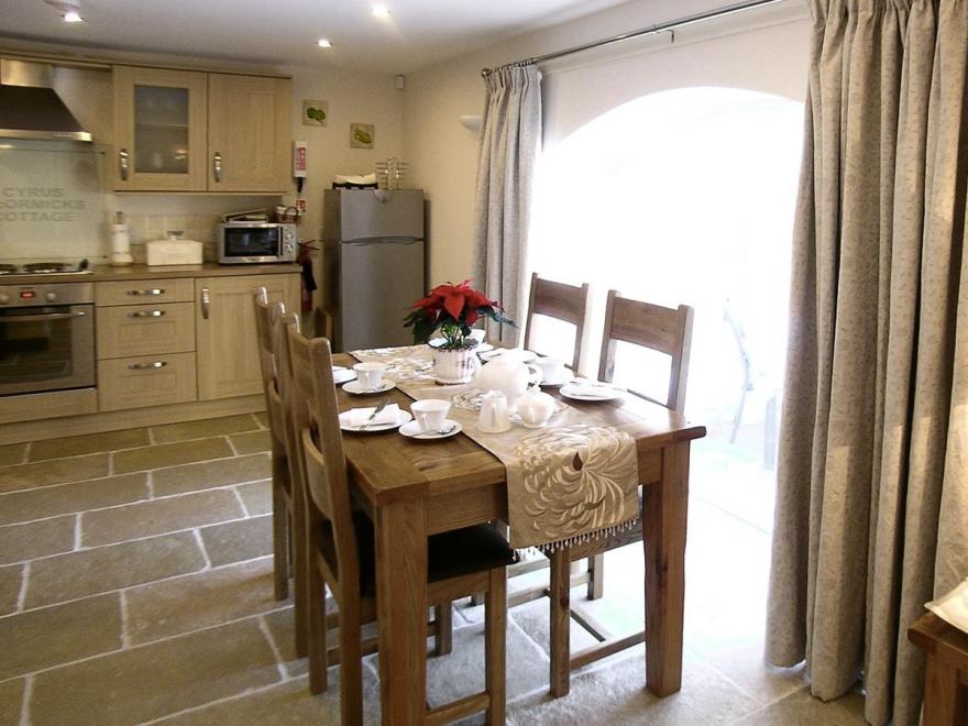 Mr McCormick's Cottage-25900