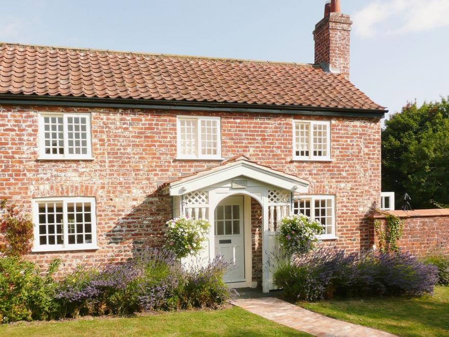 Acorn Cottage - 26151