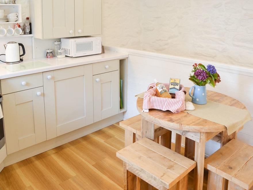 Hollies Cottage - 27593