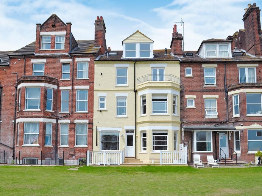 Lighthouse View - 28766