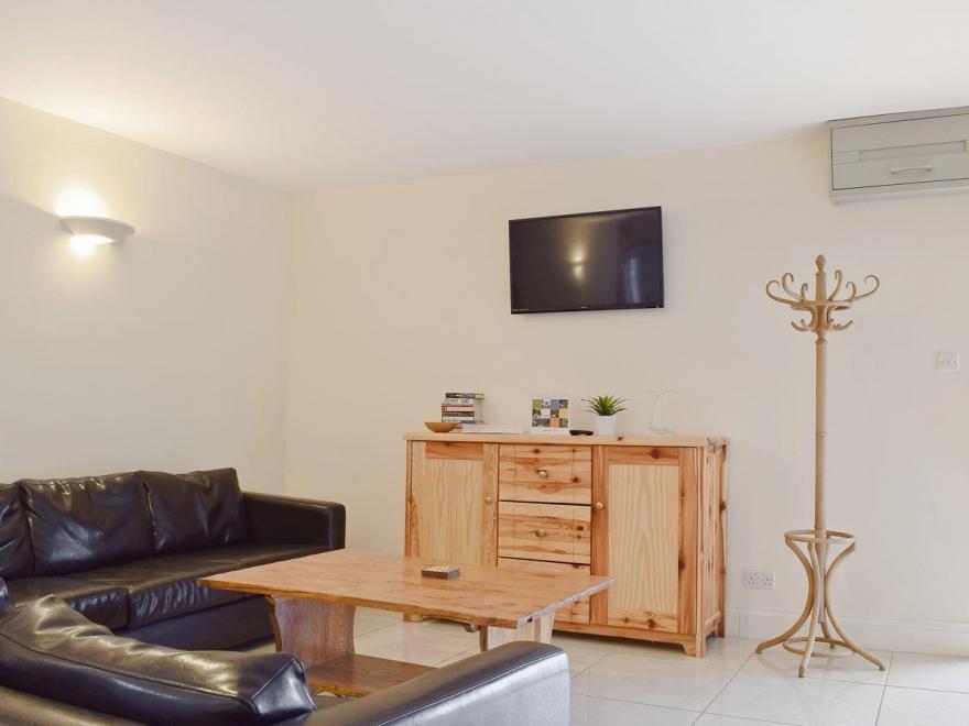 Badgers Sett - 29105