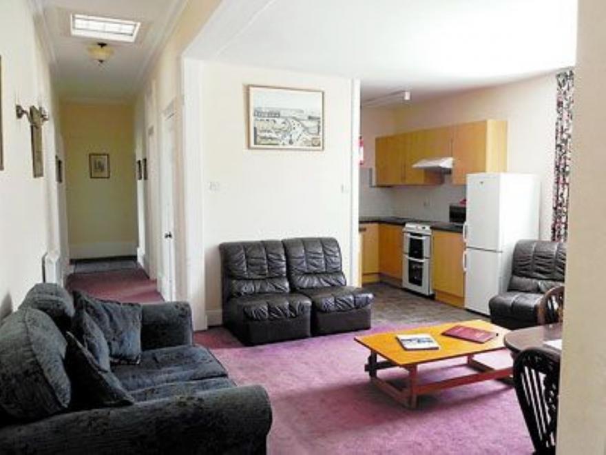 Guest Gallery - 18679