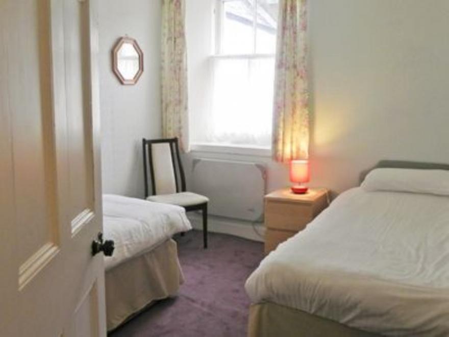 Guest Gallery - 18679