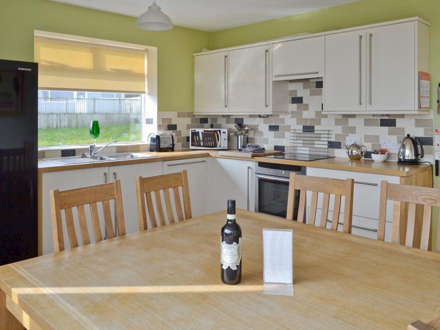 White House Apartment 2 - 25067