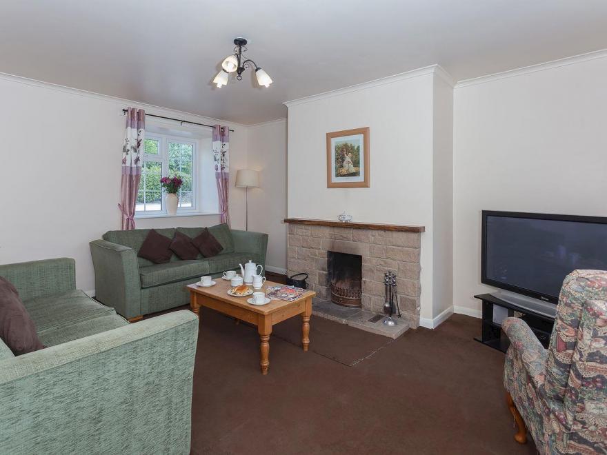 Ash Cottage  - 18984