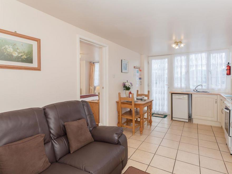 Cherry Cottage - 24824