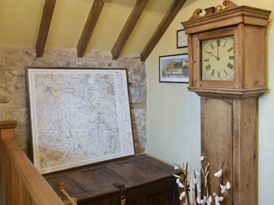 Manifold Valley Barn