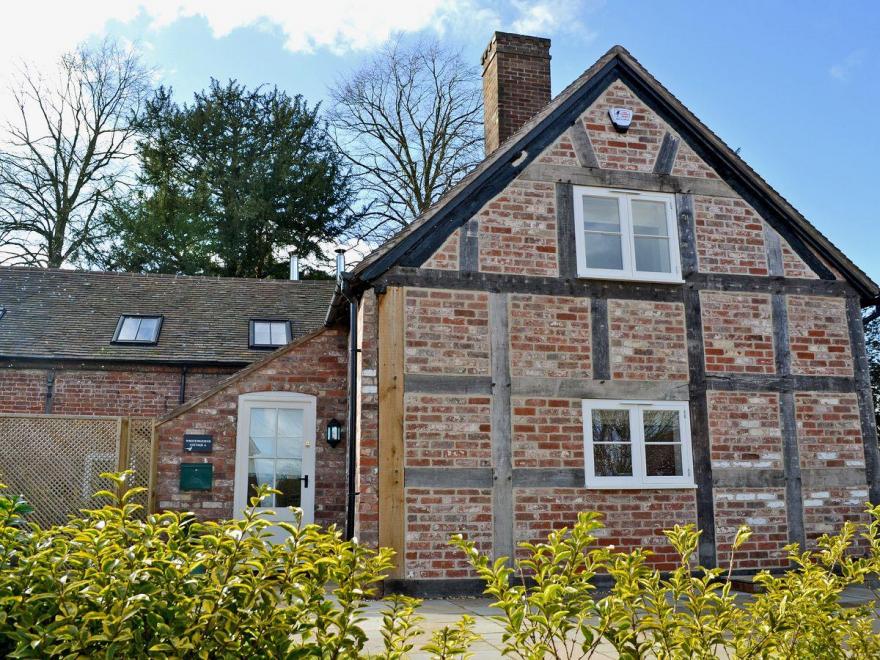 Wrockwardine Cottage - UKC22