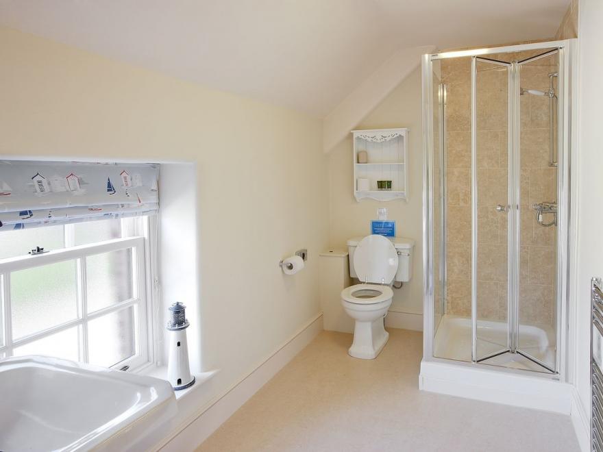 Yerborough Cottage-IXF