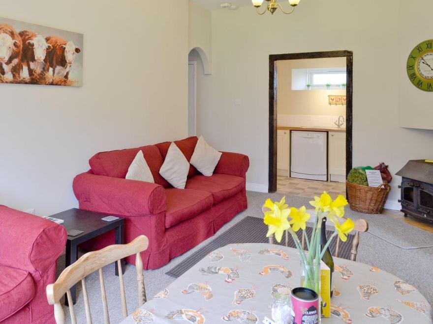 Huntsman's Cottage - DGJ