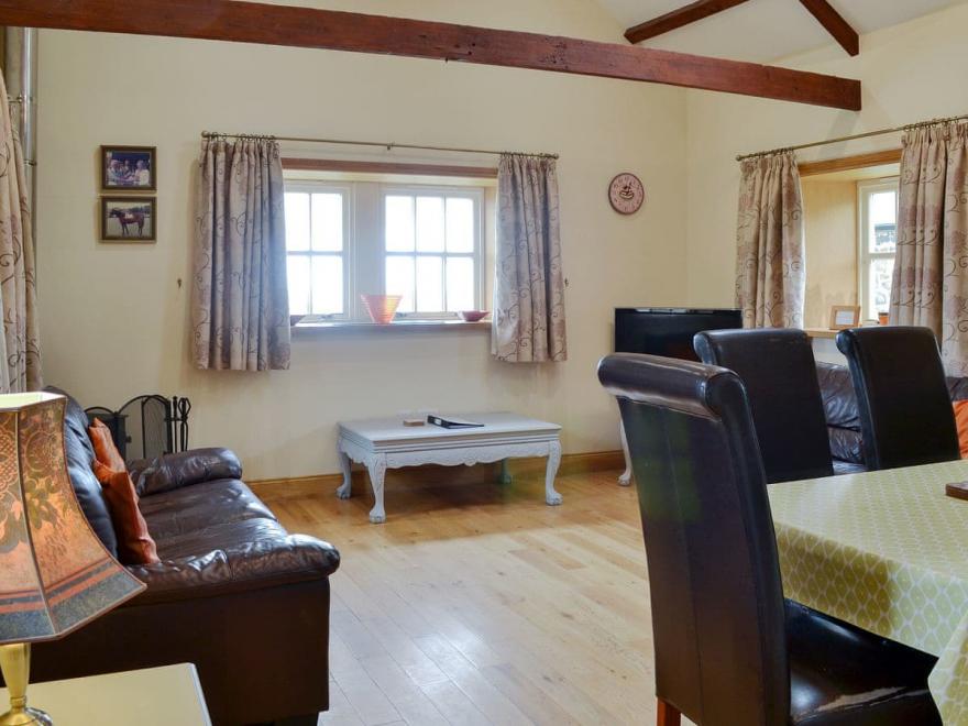 Stable D'or Cottage - Mvb