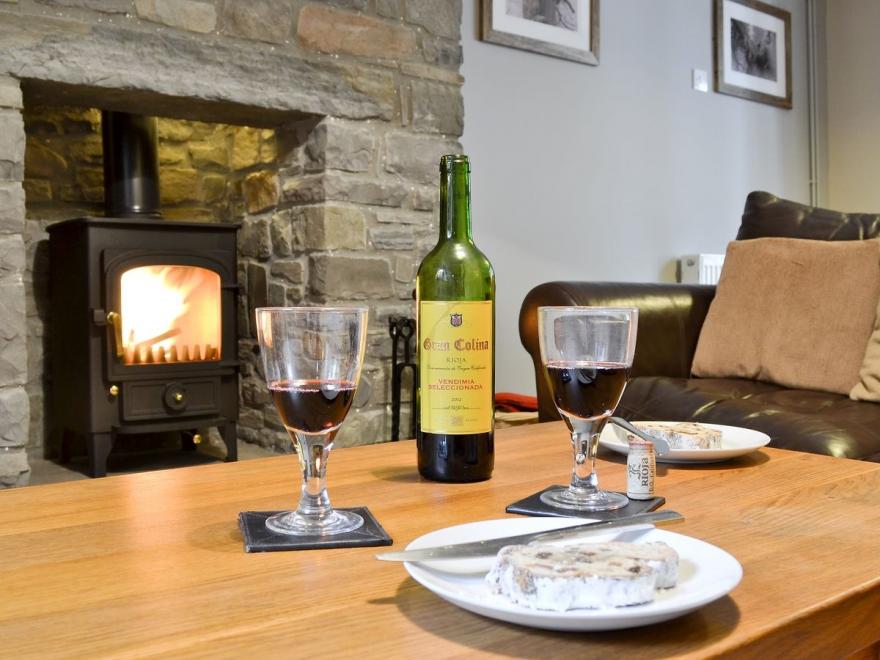 Three Horseshoes Cottage