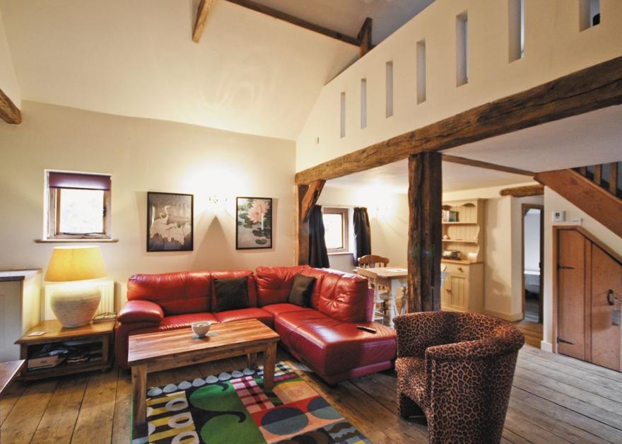 Saffron Cottage - E5300