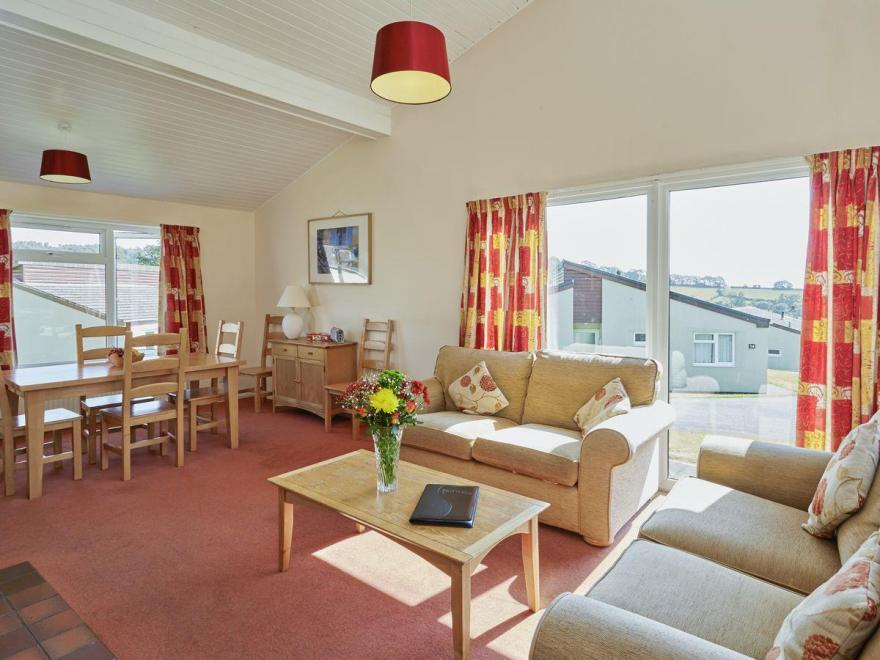 Bungalow 10 - Hawthorn