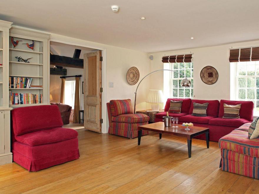 Weir House - UKC1149