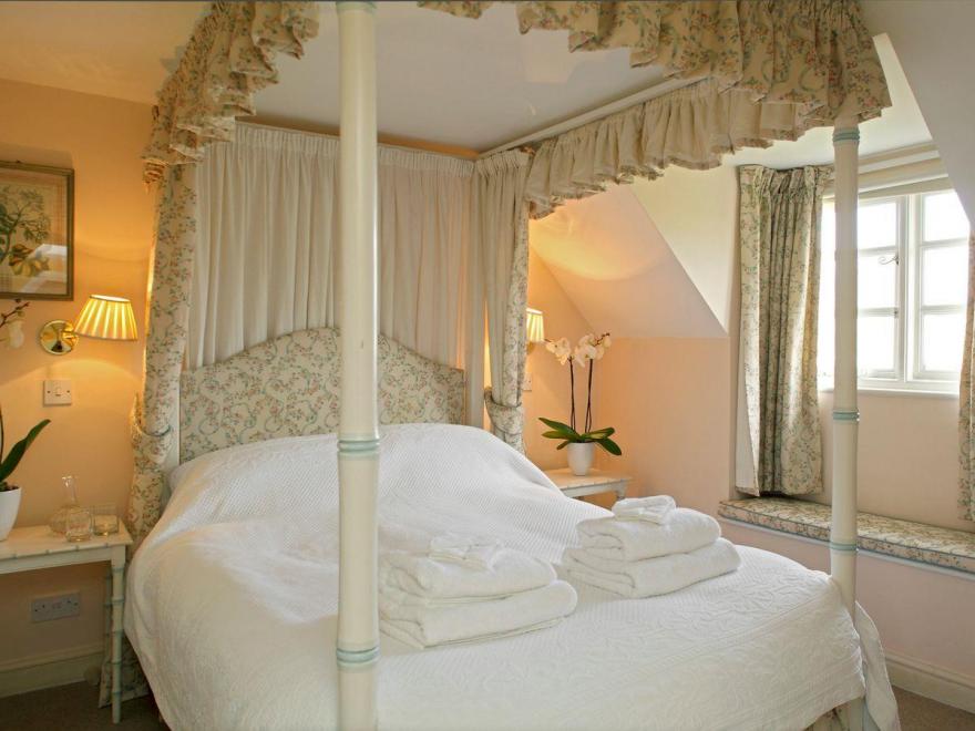 Cheltenham - UKC1155