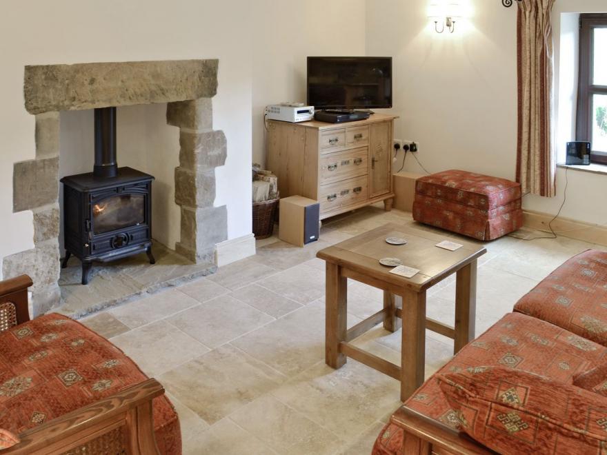 1 Swallowholm Cottages