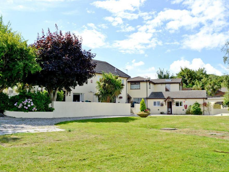 Honeysuckle Bungalow