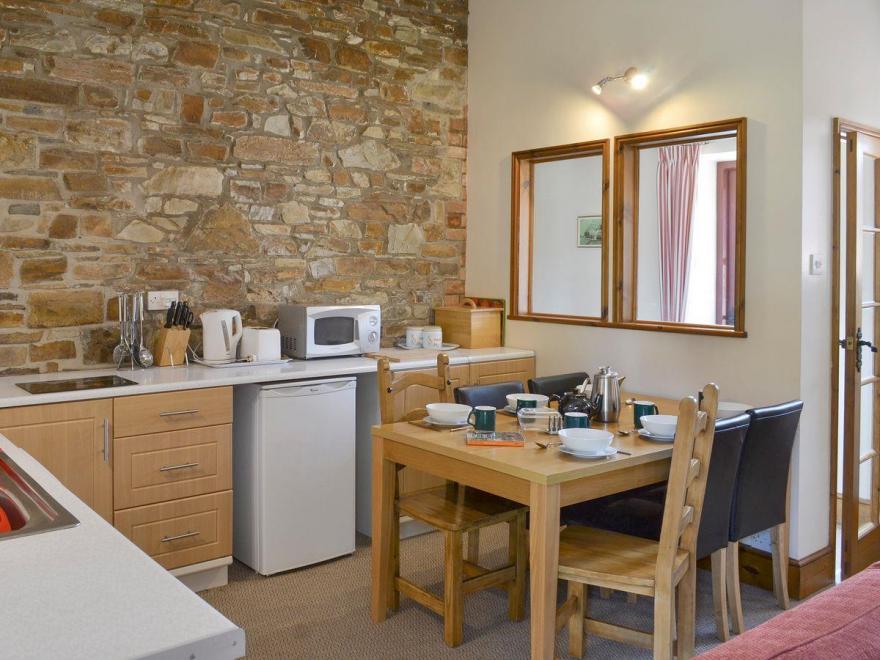 Warren Cottage-UKC2098