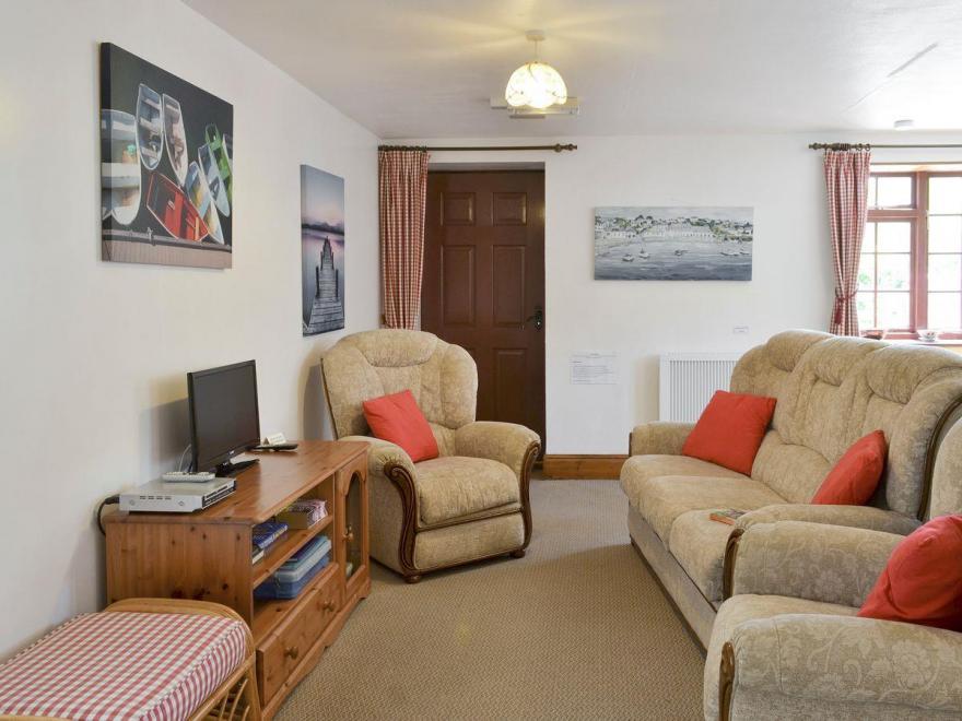 Torqvol Cottage-UKC2100