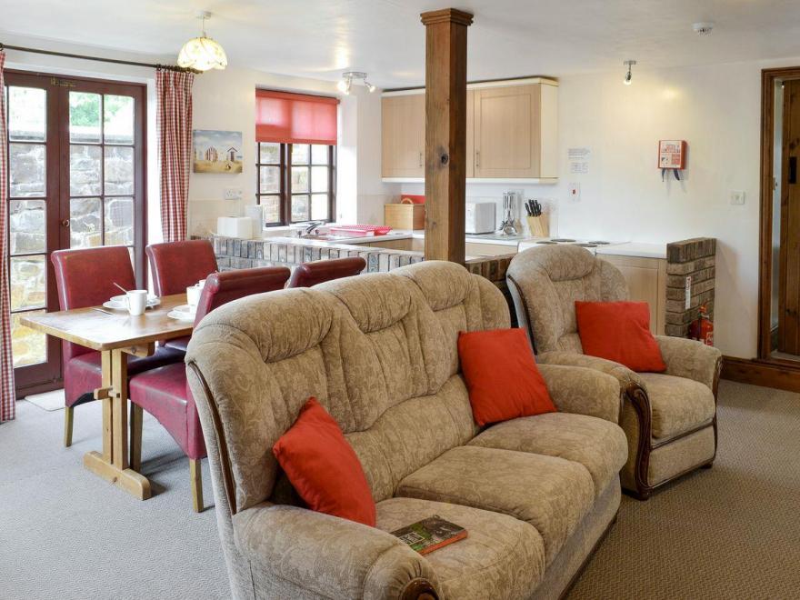 Torqvol Cottage-UKC2100