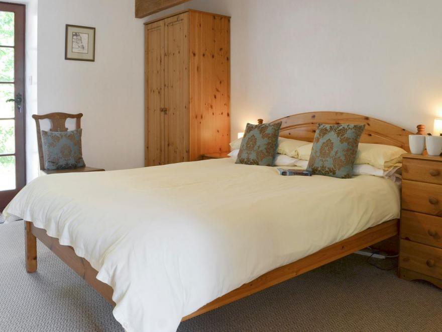 Torqvol Cottage-UKC2100