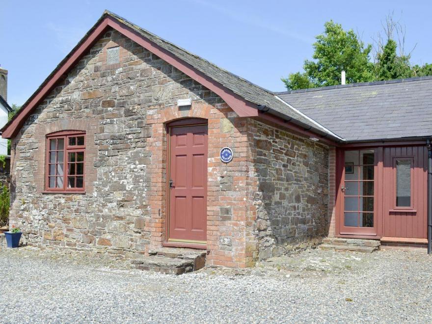 Torqvol Cottage-UKC2100