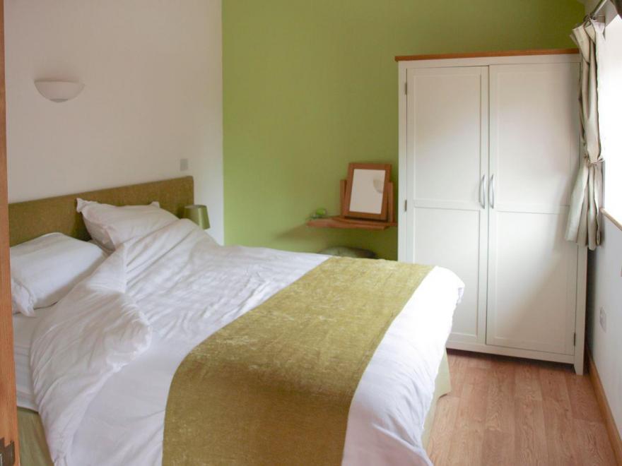 The Courtyard-UKC2188