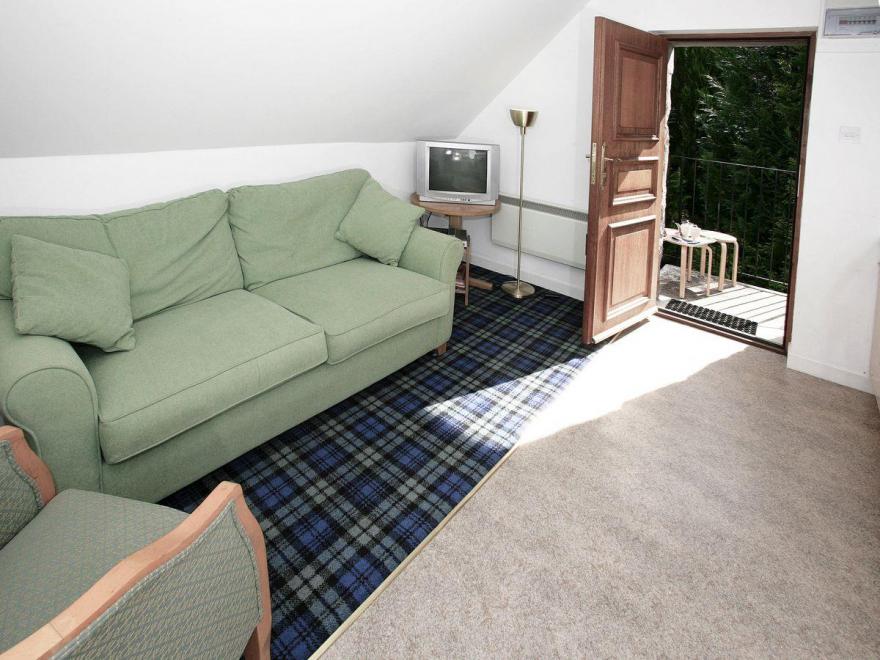 Pine Cottage- UK5503