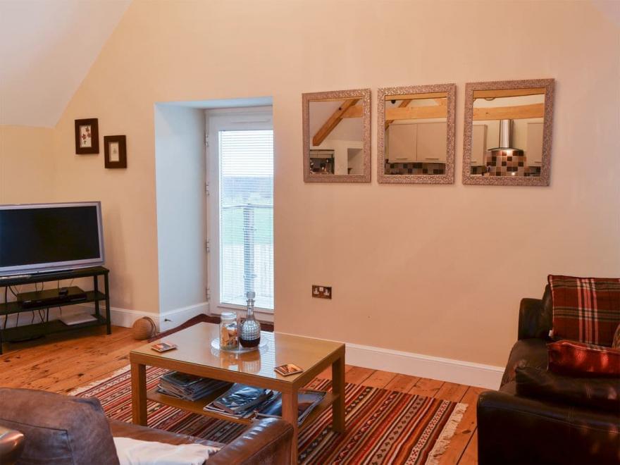 Cuthbert Cottage - W43224