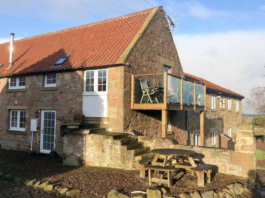 Cuthbert Cottage - W43224