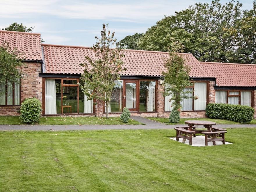 Cobble Cottage - W41945