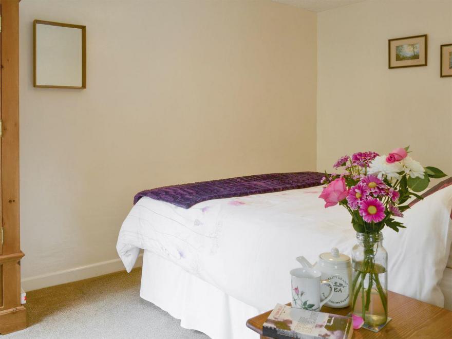 Ash Cottage - W42395