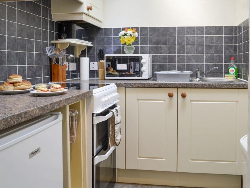 Beech Cottage - W42396